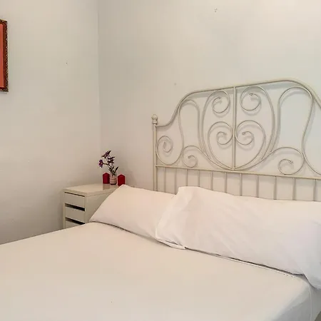 Apartment Coastal Comfort For Four In Torremolinos