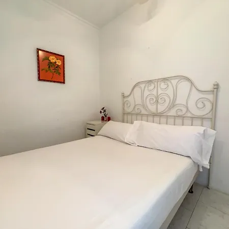 Coastal Comfort For Four In Apartment Torremolinos