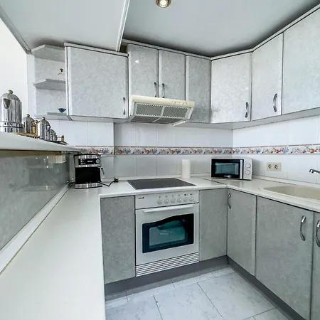 Apartment Coastal Comfort For Four In Torremolinos